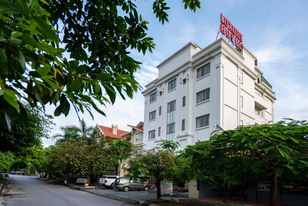 LUXURY HOTEL – Ha Long Bay
